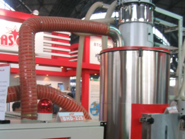Silicone hose used in blow molding machine